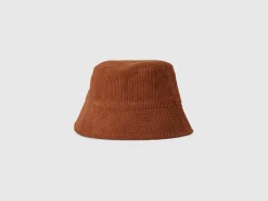 Reversible bucket style hat