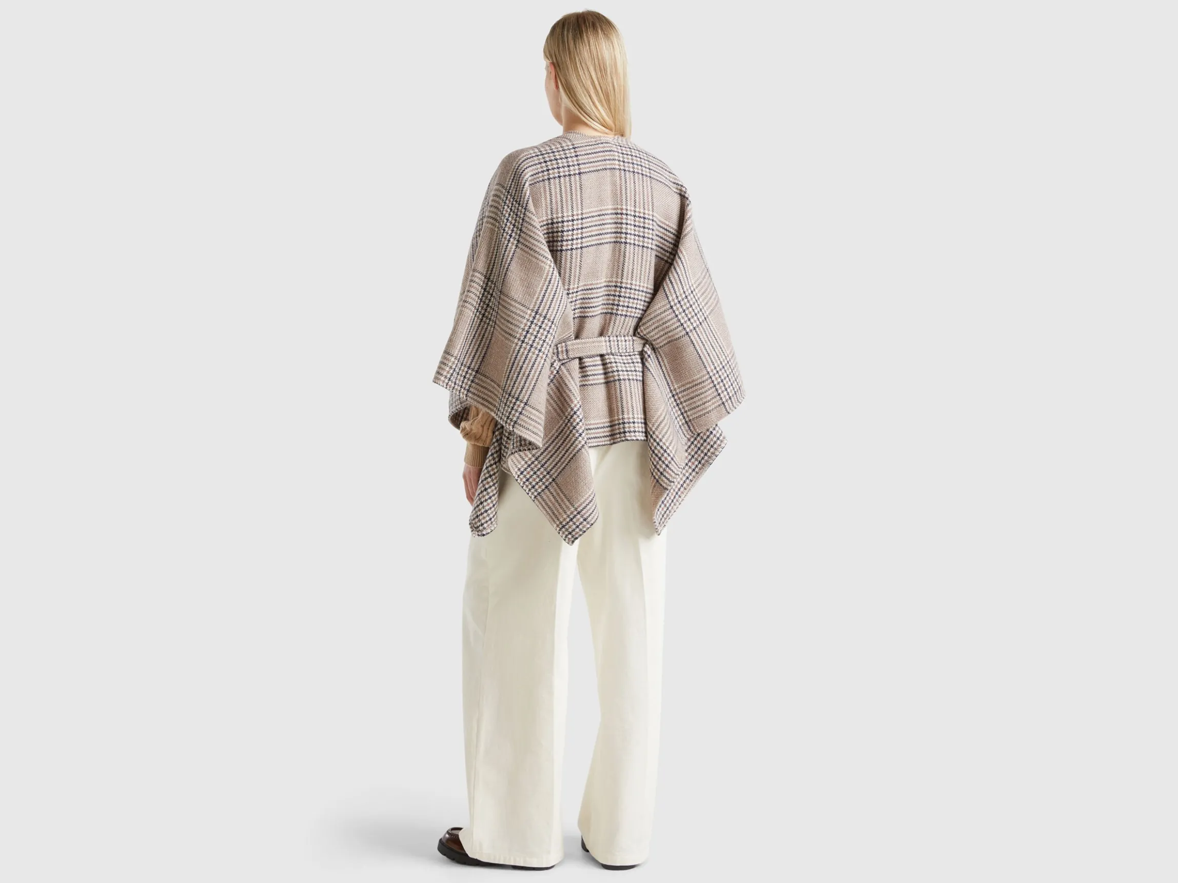 Reversible cape