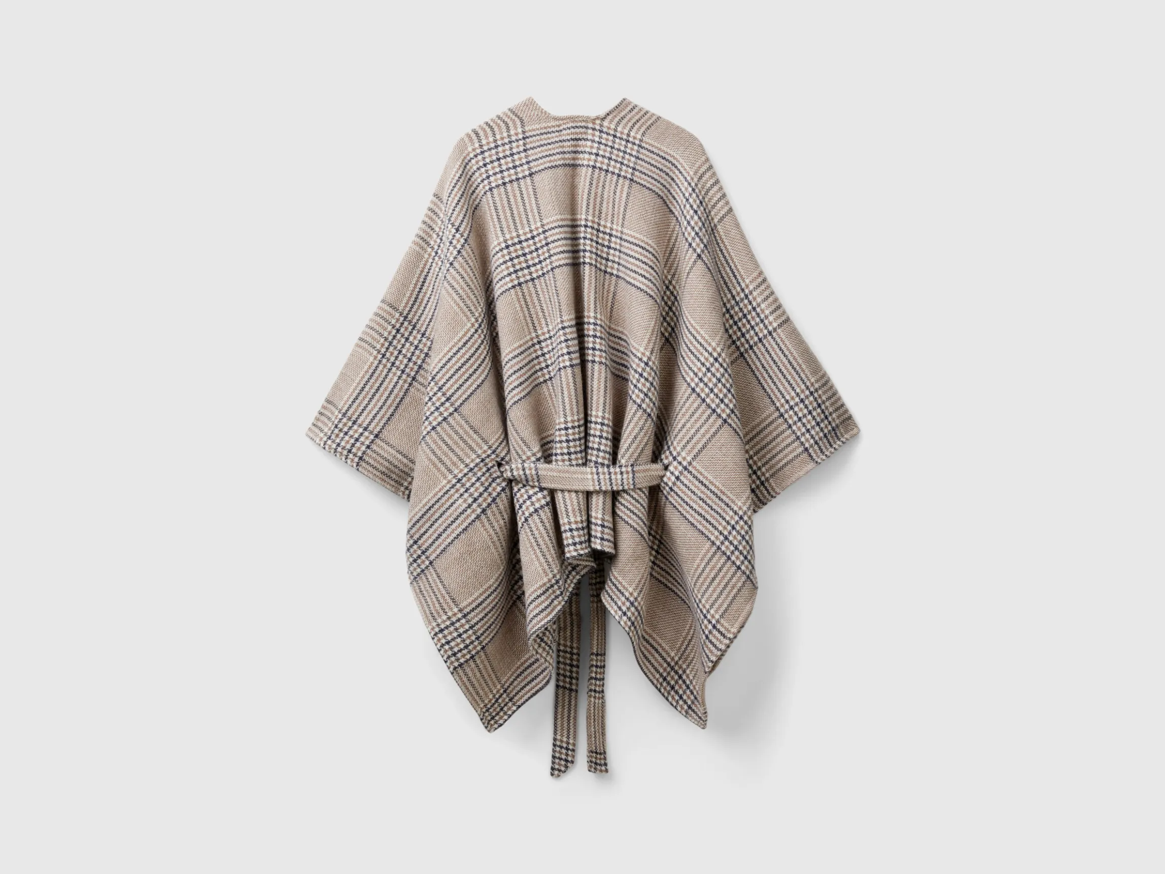 Reversible cape