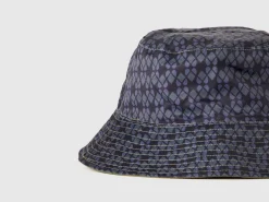 Reversible fisherman's hat