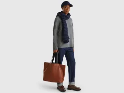 Reversible tote bag