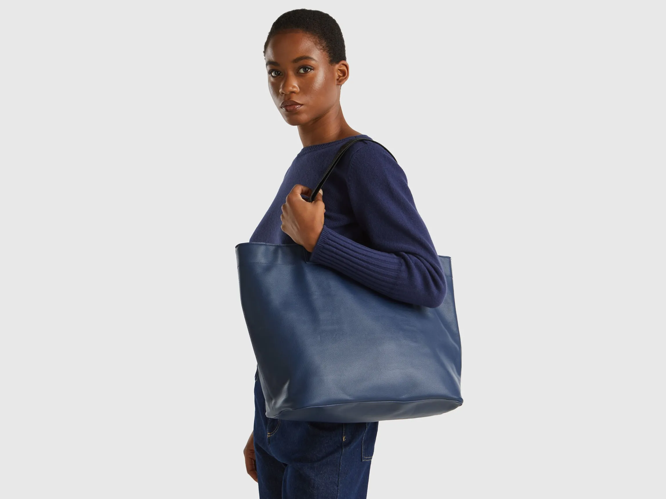 Reversible tote bag