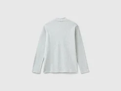 Ribbed knit turtleneck t-shirt