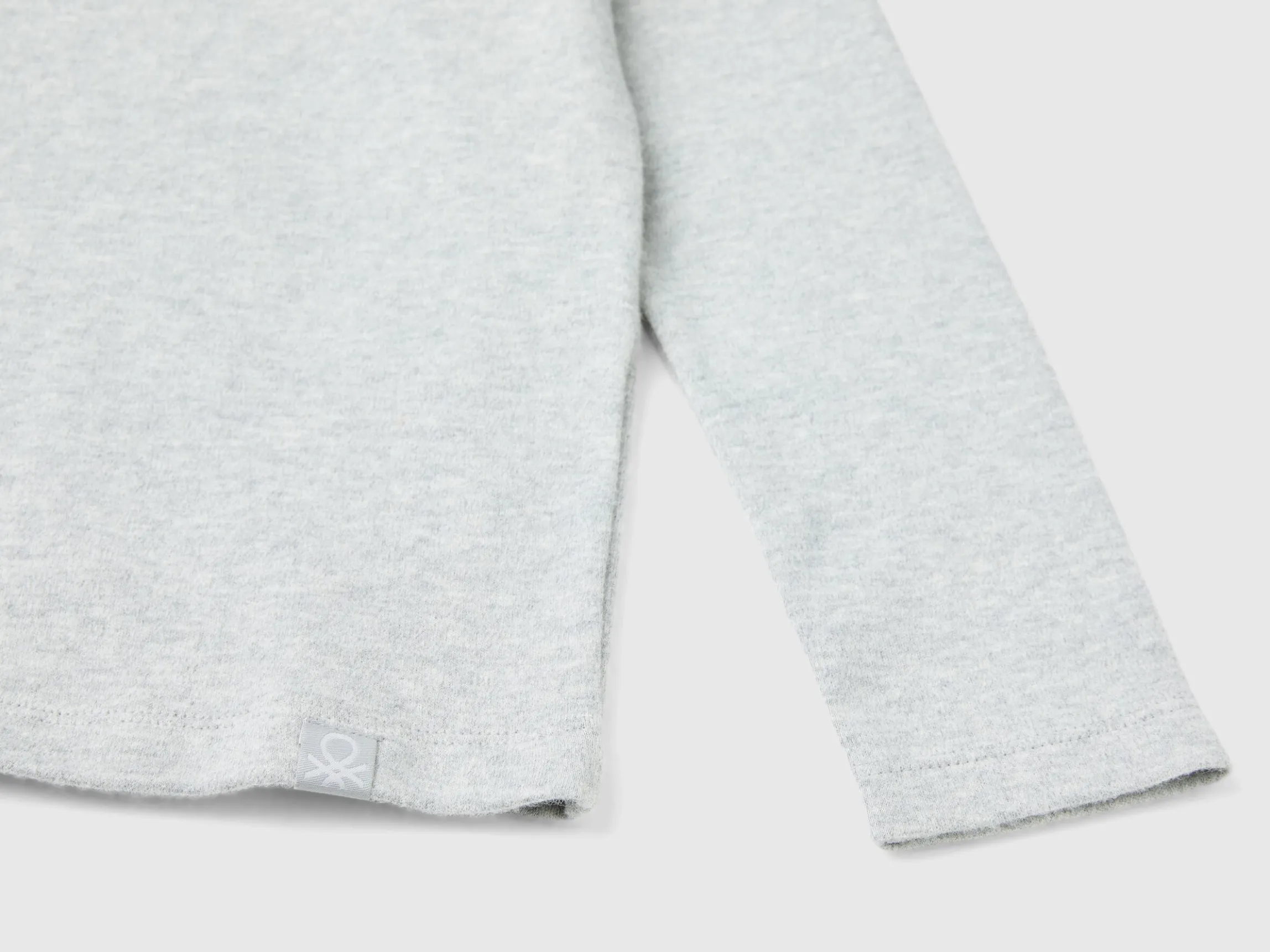 Ribbed knit turtleneck t-shirt