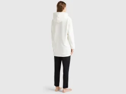 Robe with penguin embroidery