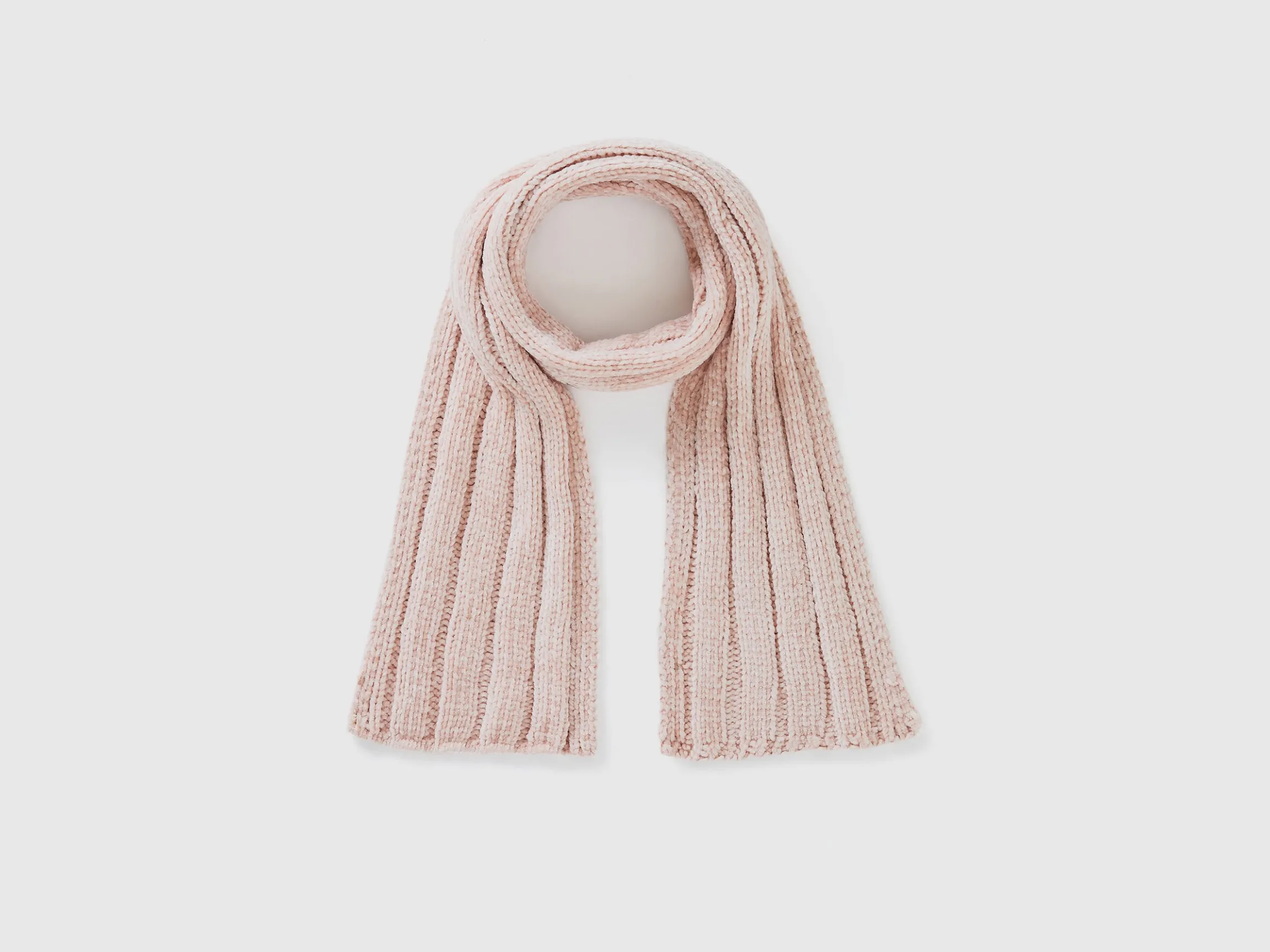 Scarf in chenille