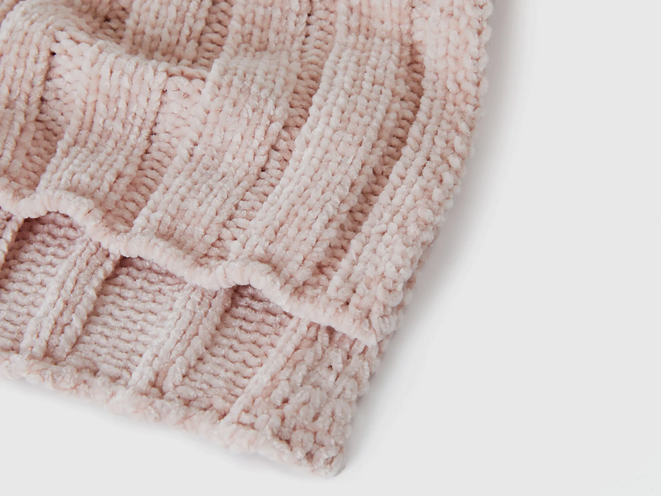 Scarf in chenille
