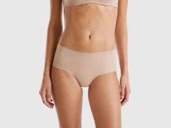 Seamless underwear
