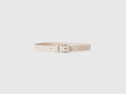 Shiny belt