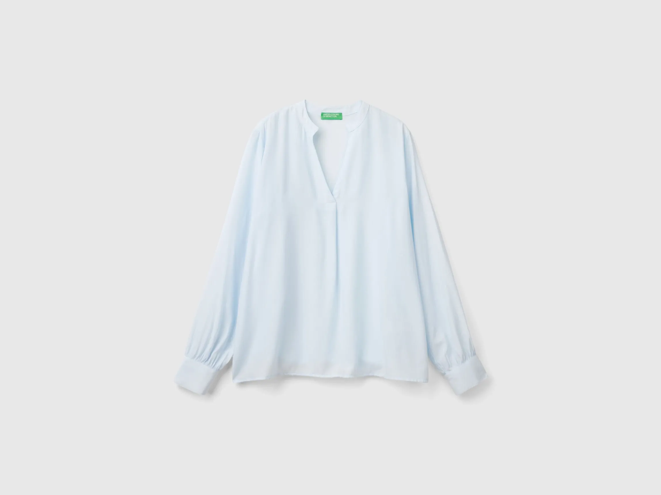 Shirt with Henley neck