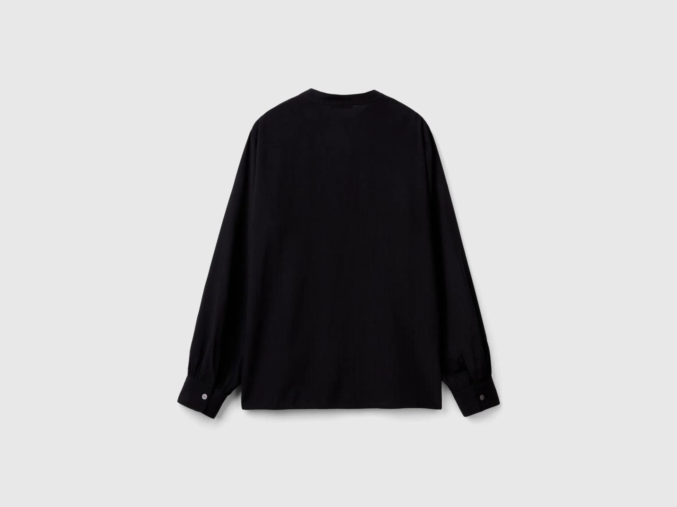 Shirt with Henley neck