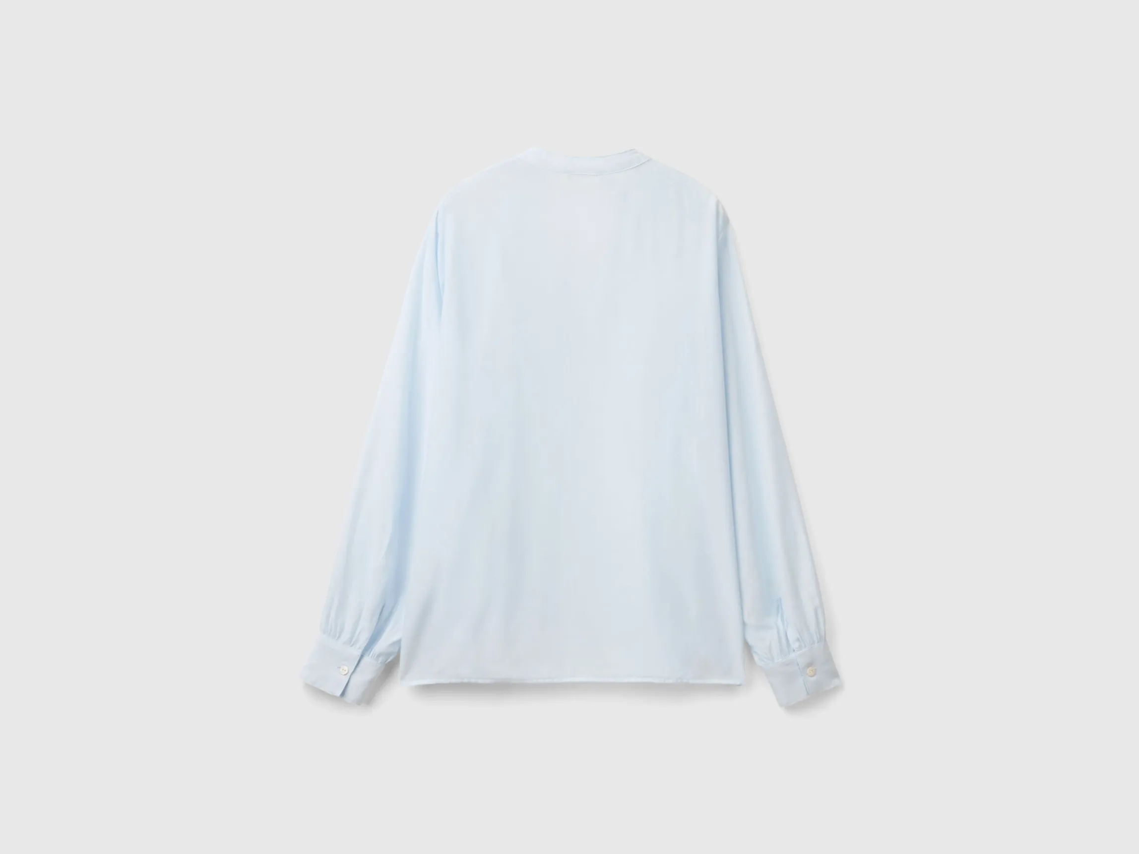 Shirt with Henley neck
