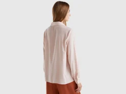 Shirt with V-neck