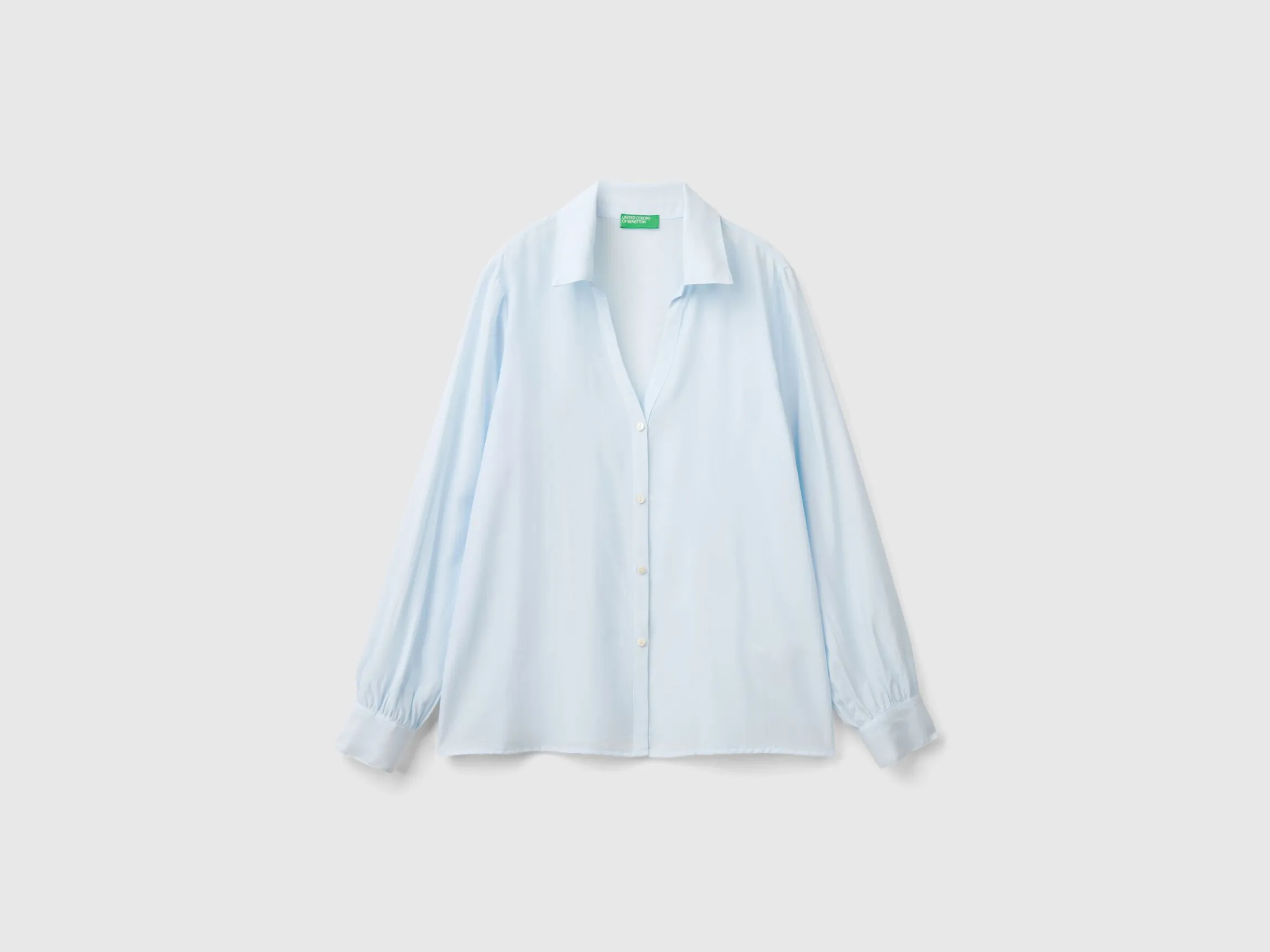 Shirt with V-neck