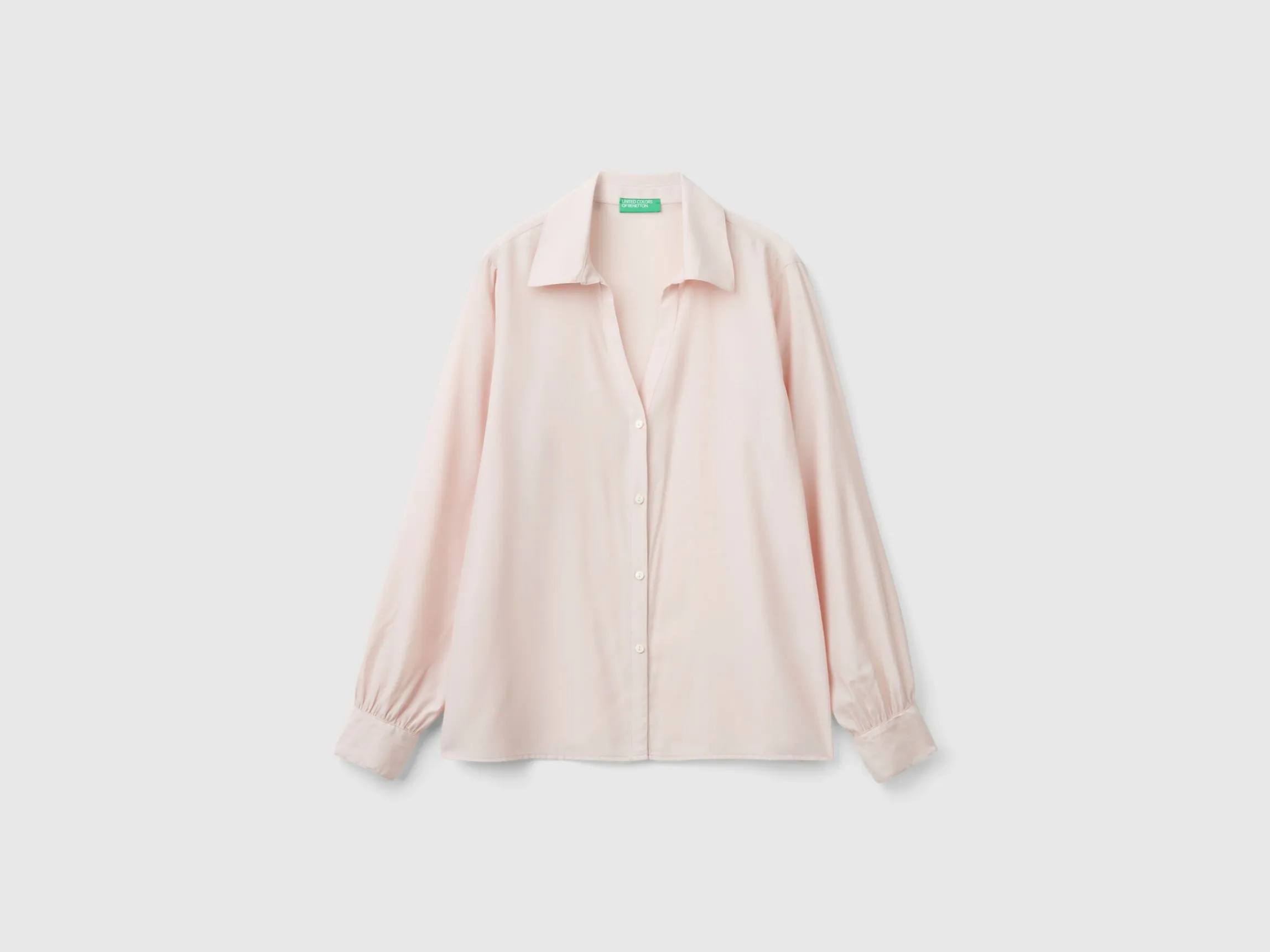 Shirt with V-neck