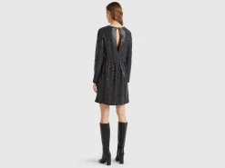 Short dress with sequins