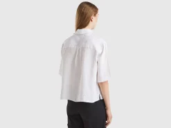 Short shirt in pure linen
