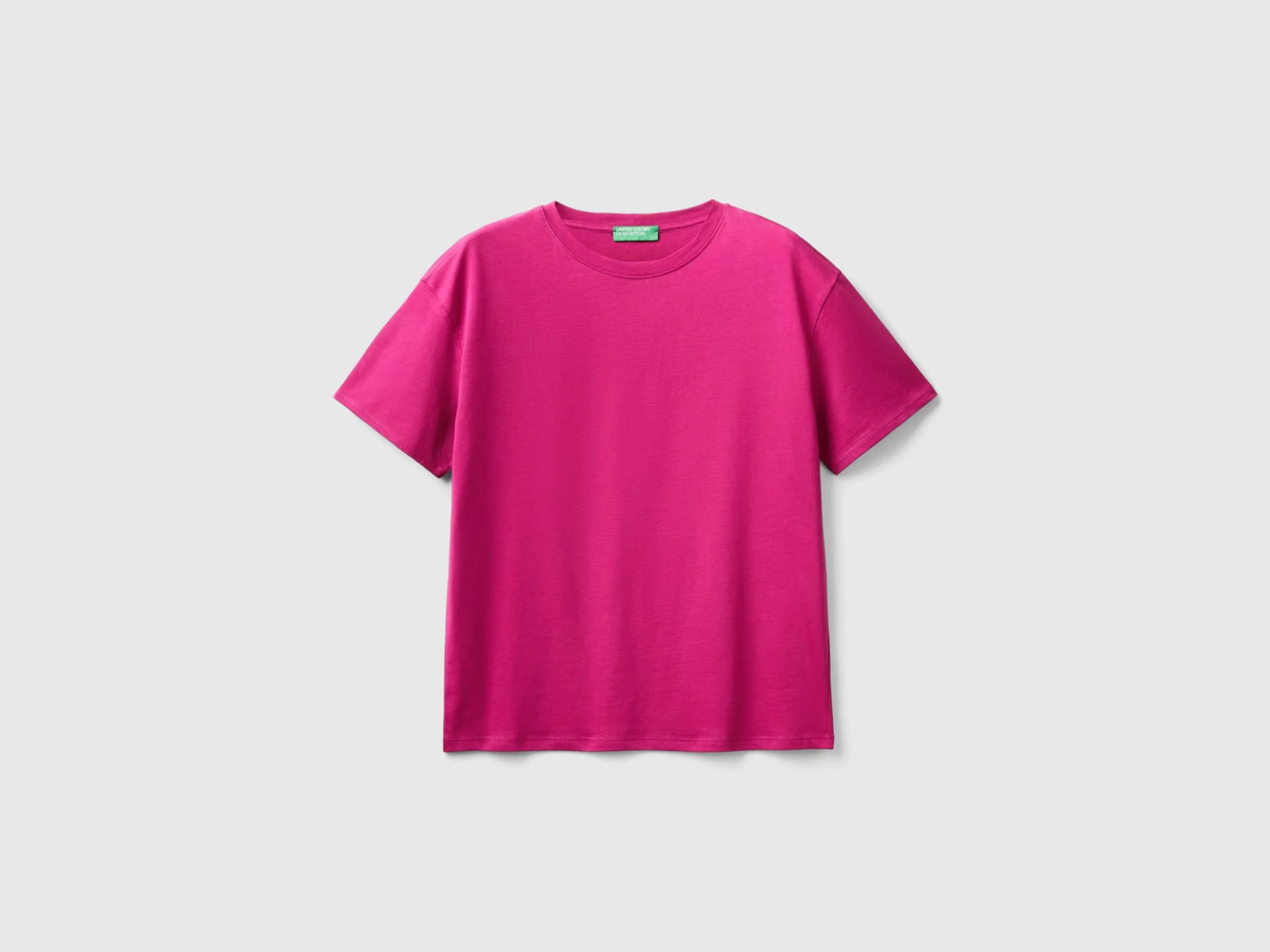 Short sleeve 100% cotton t-shirt