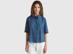 Short sleeve patterned shirt