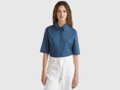 Short sleeve patterned shirt