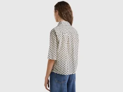 Short sleeve patterned shirt