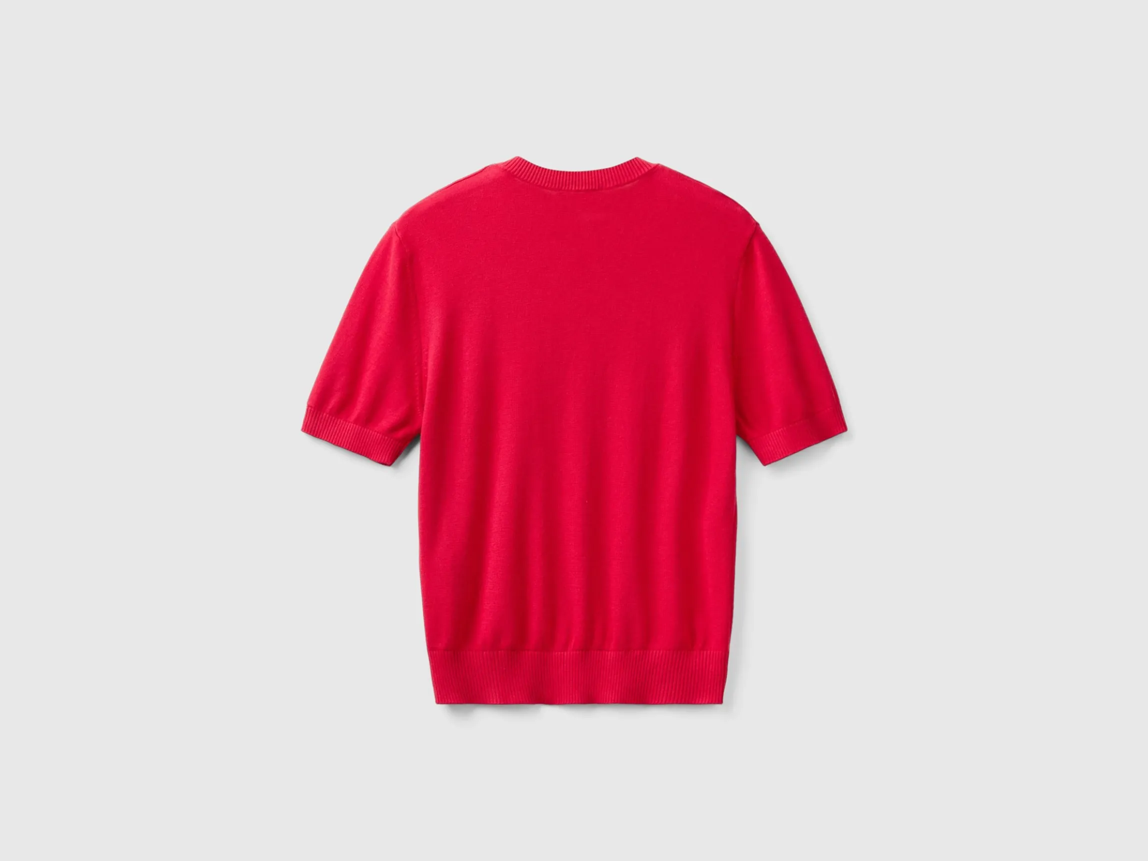 Short sleeve sweater
