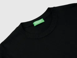 Short sleeve sweater