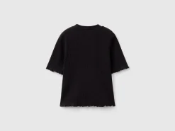 Short sleeve turtleneck t-shirt