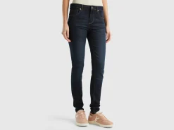 Skinny fit push up jeans