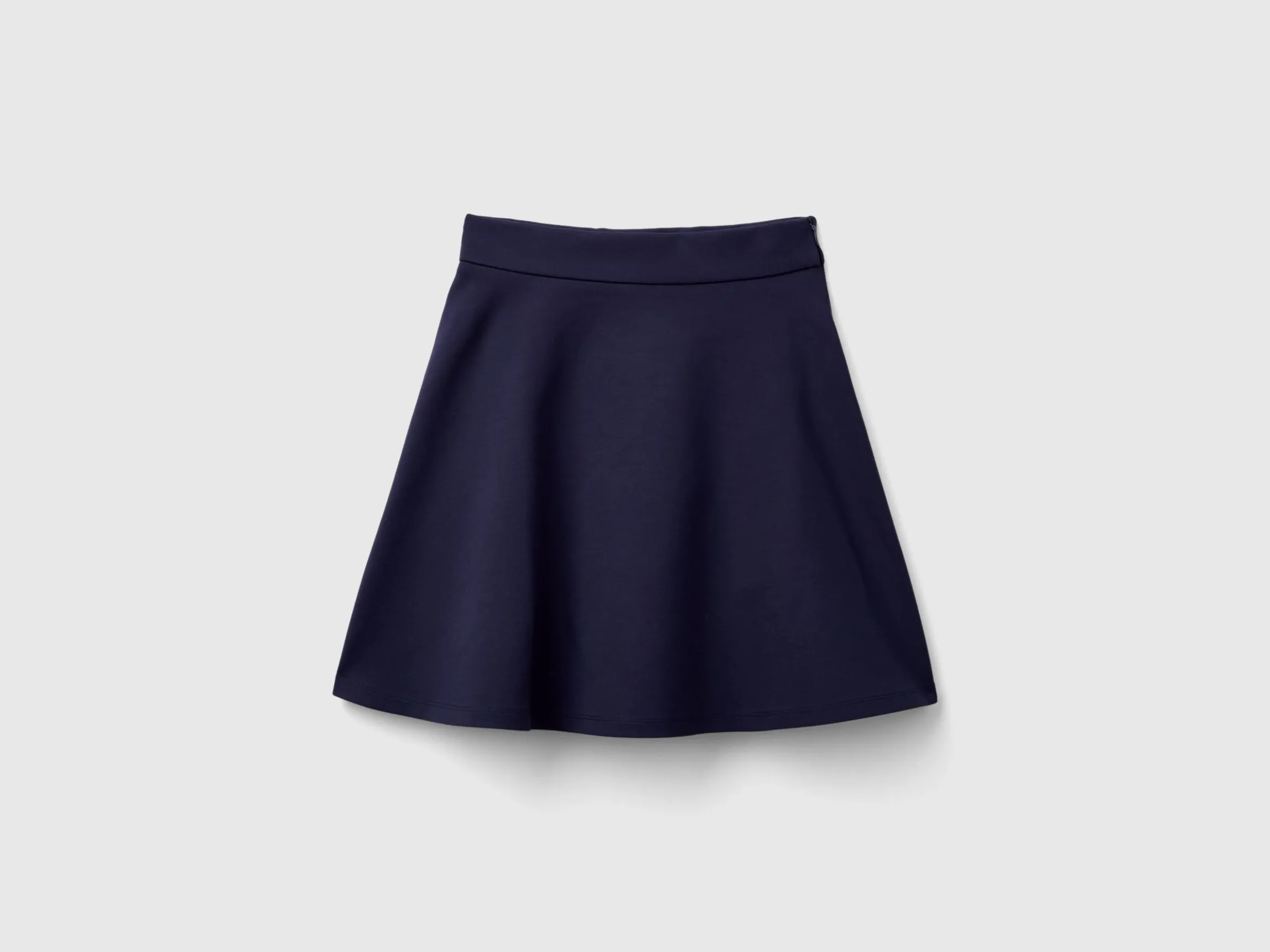 Skirt with pleats