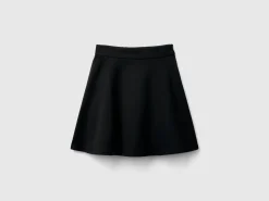 Skirt with pleats