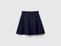 Skirt with pleats