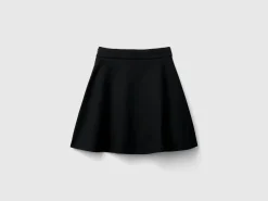 Skirt with pleats