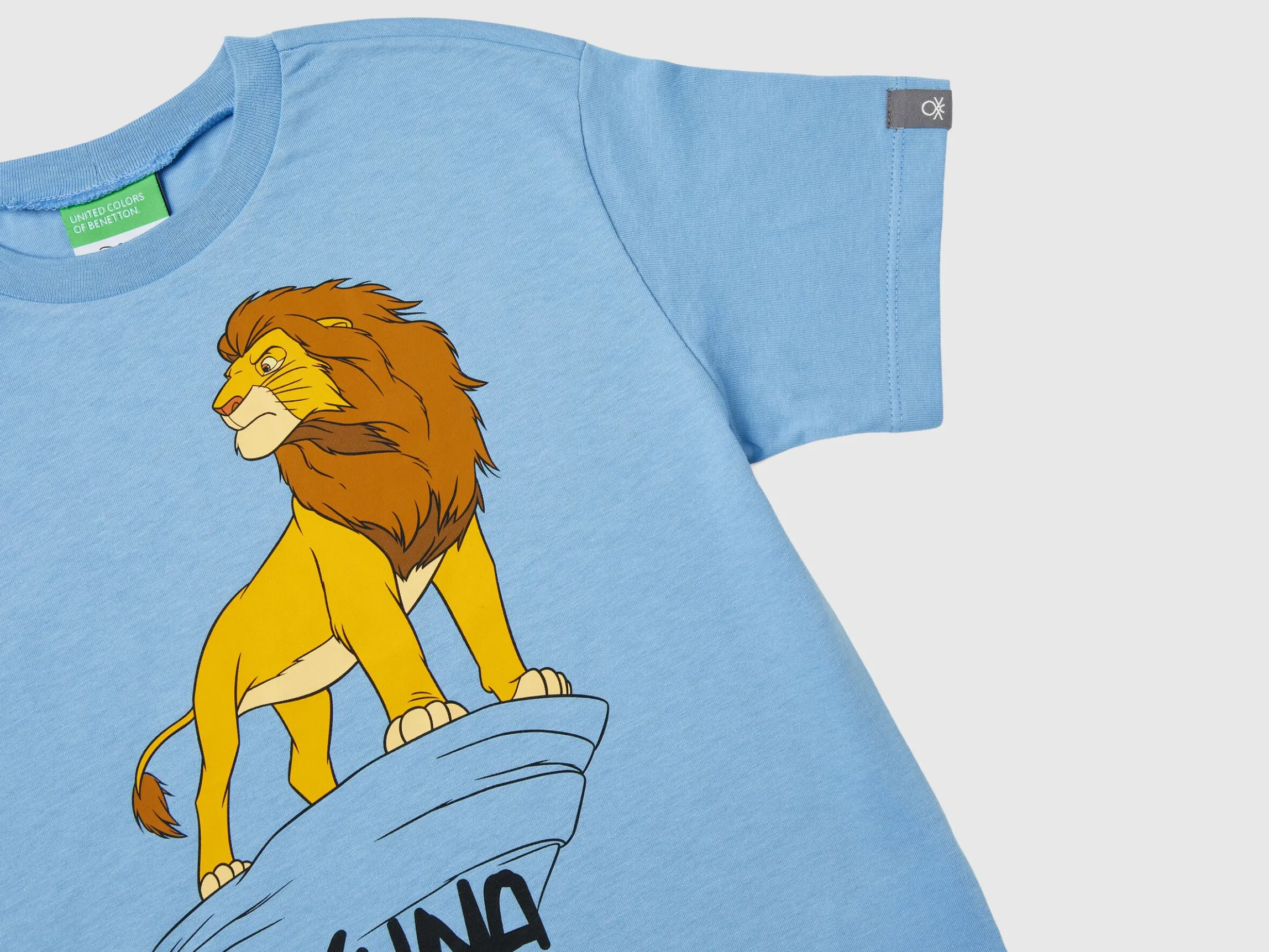 Sky blue ©Disney The Lion King t-shirt