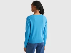 Sky blue V-neck sweater in pure Merino wool