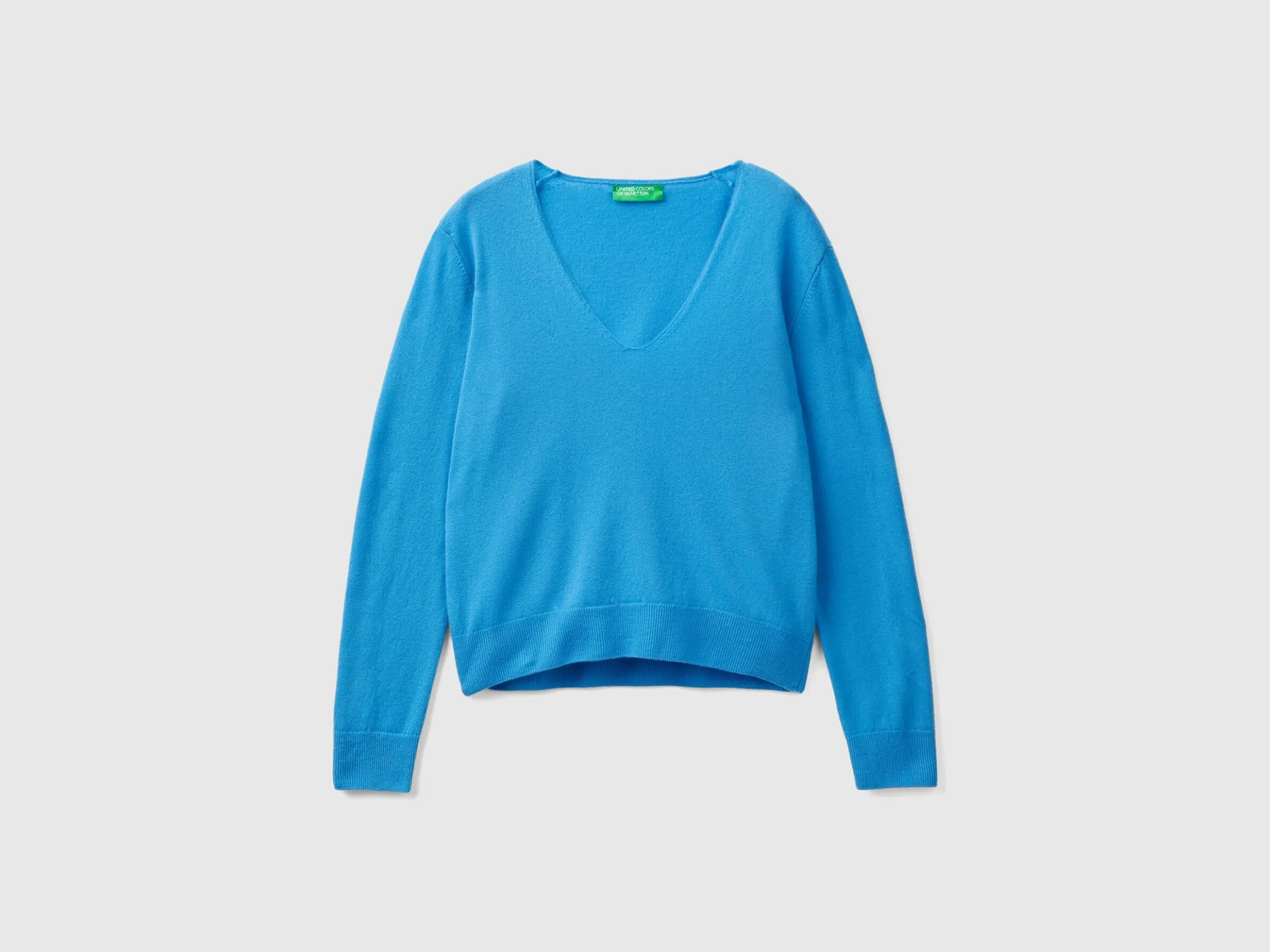 Sky blue V-neck sweater in pure Merino wool