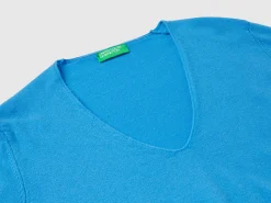 Sky blue V-neck sweater in pure Merino wool