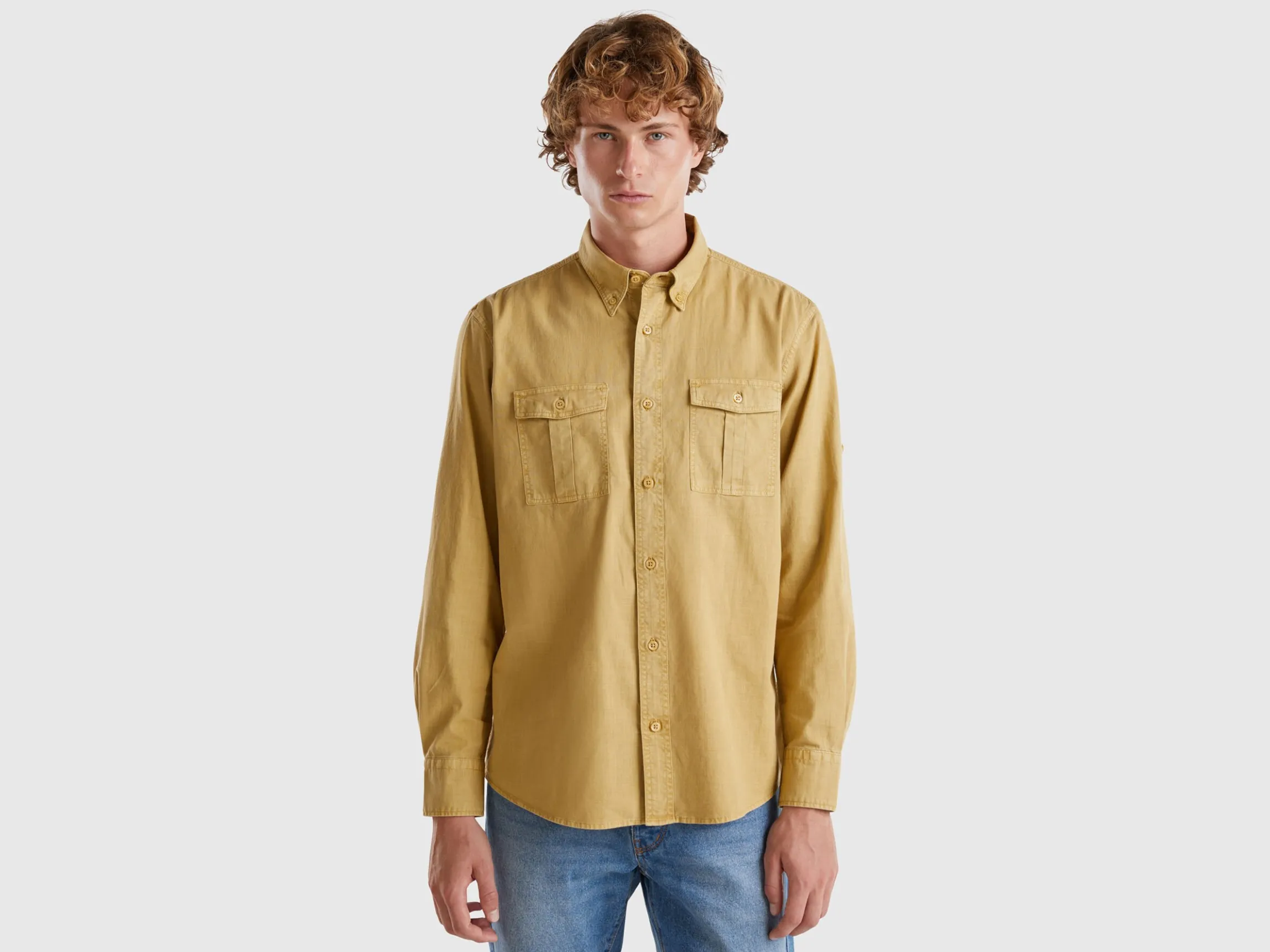 Slim fit buttondown shirt