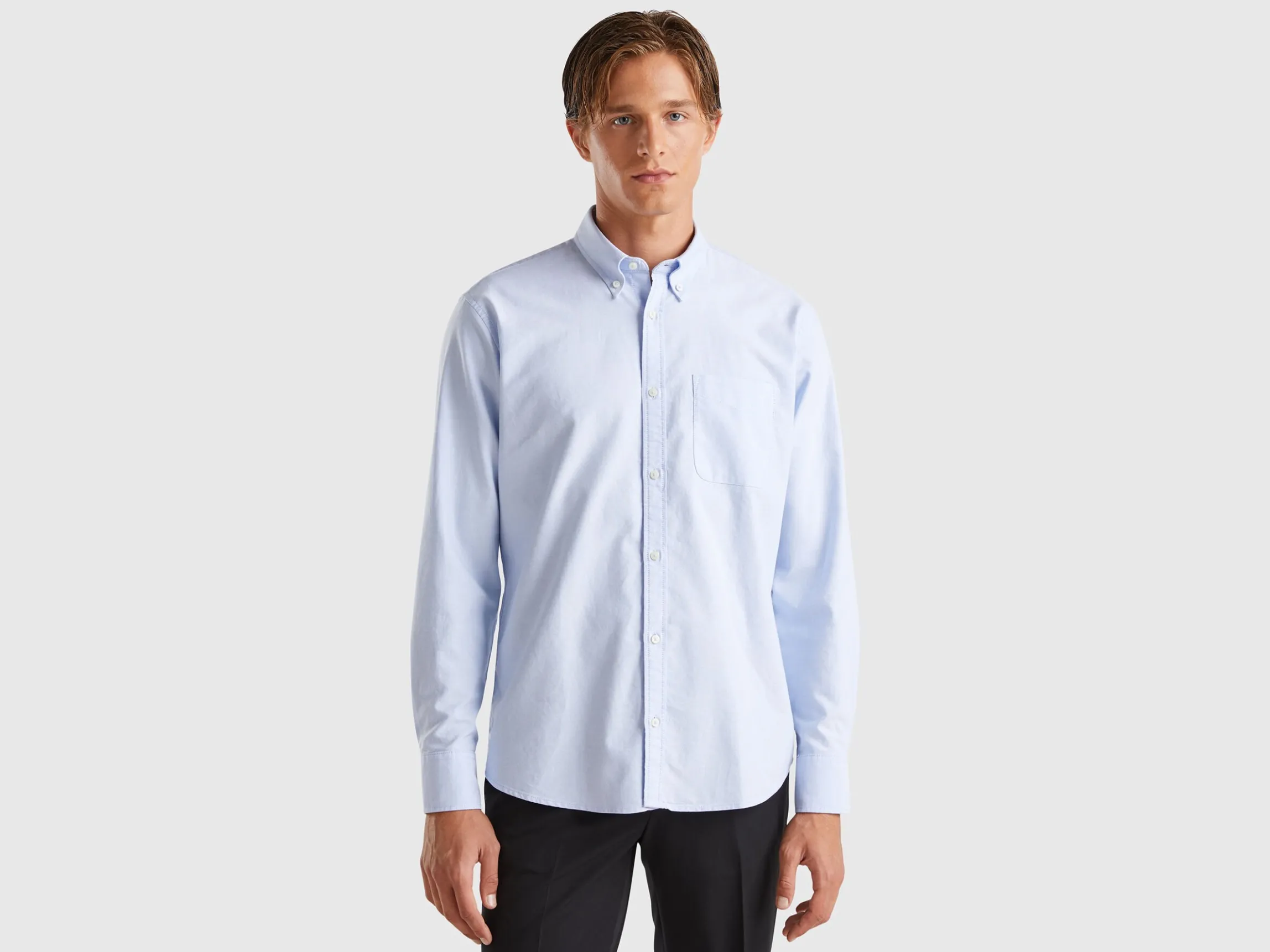 Slim fit button-down shirt