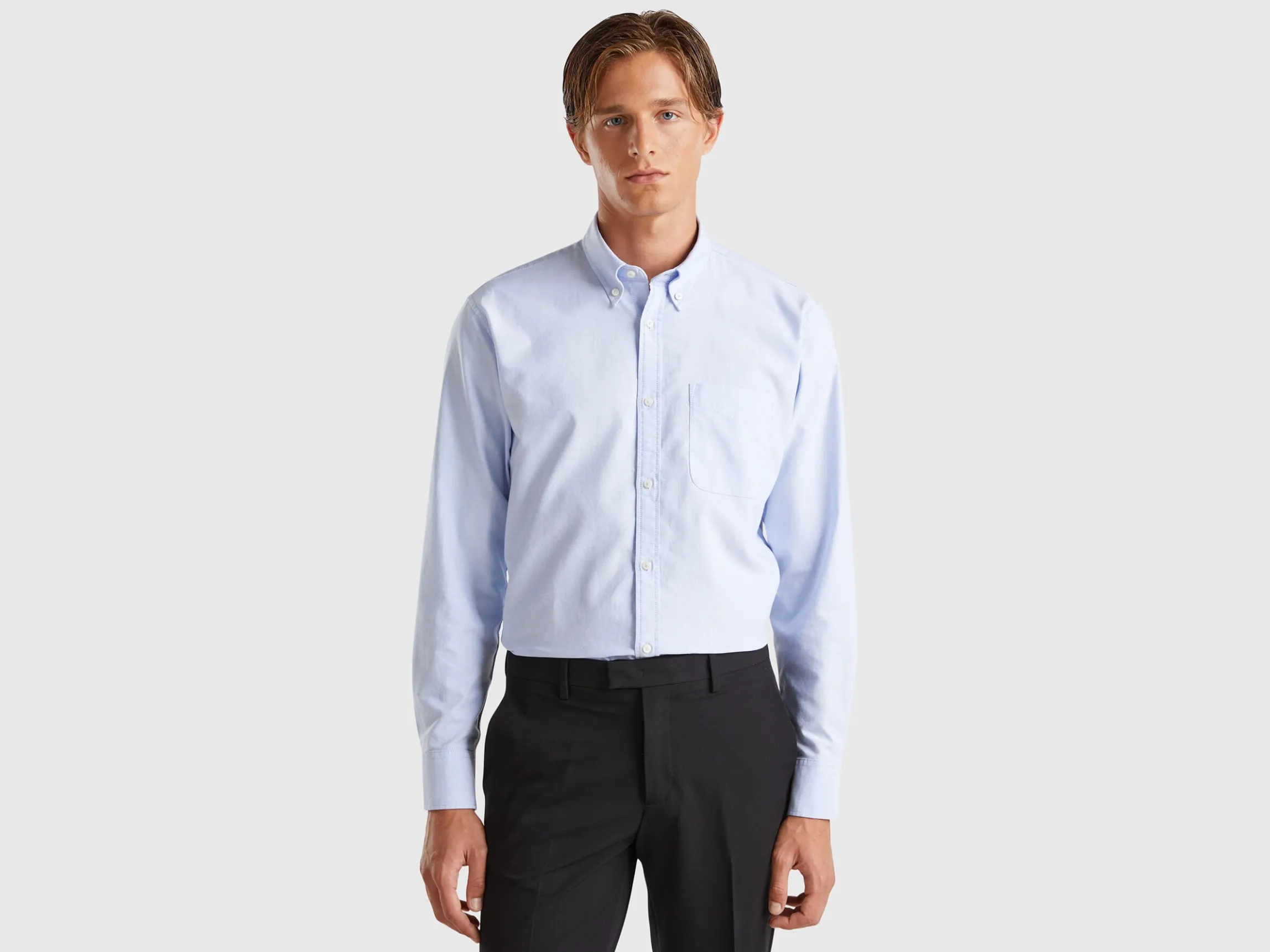 Slim fit button-down shirt