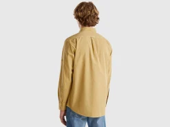 Slim fit buttondown shirt