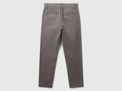 Slim fit chinos in stretch cotton