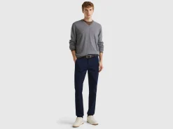 Slim fit chinos in stretch cotton