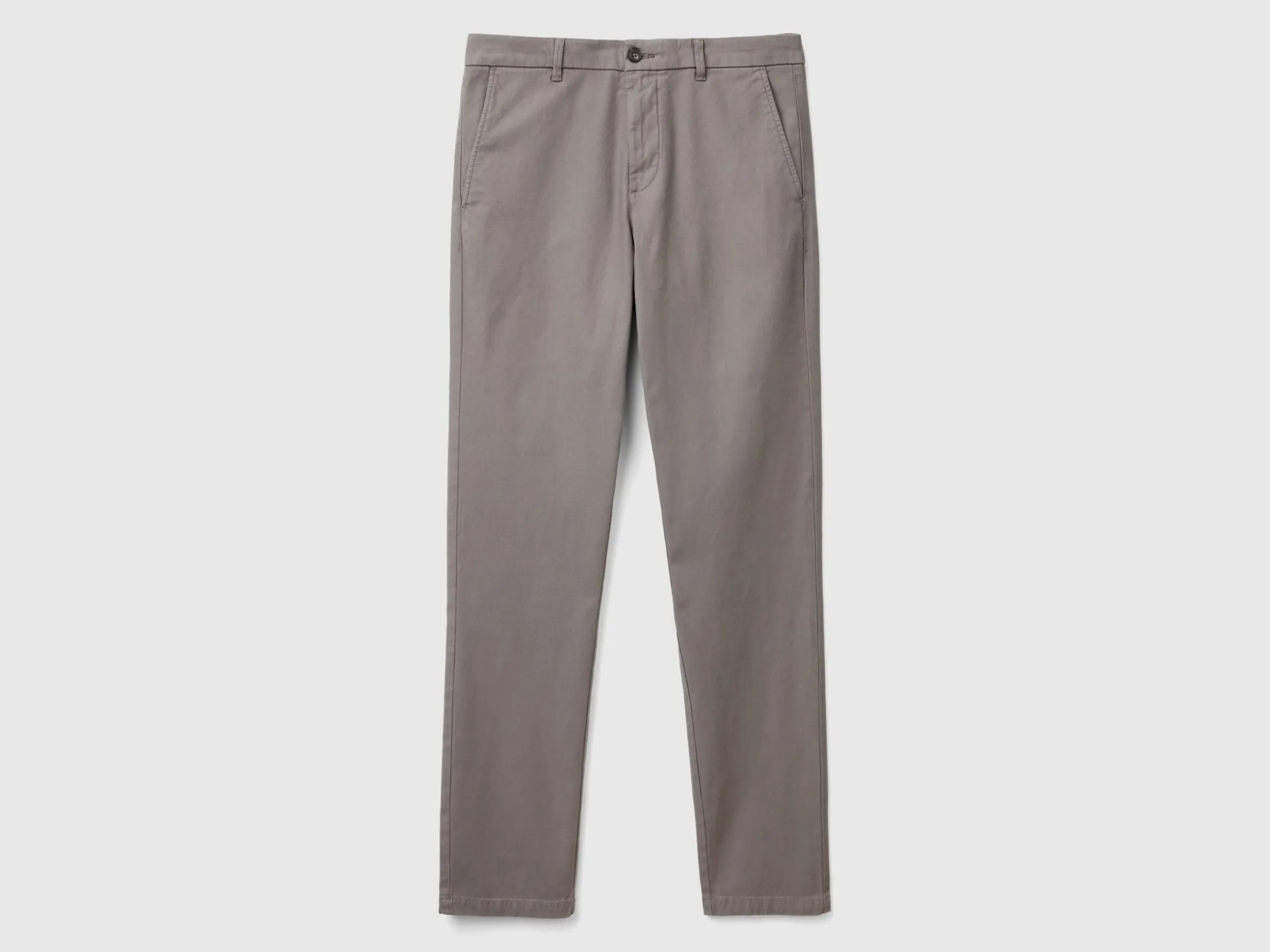 Slim fit chinos in stretch cotton