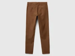 Slim fit chinos in stretch cotton