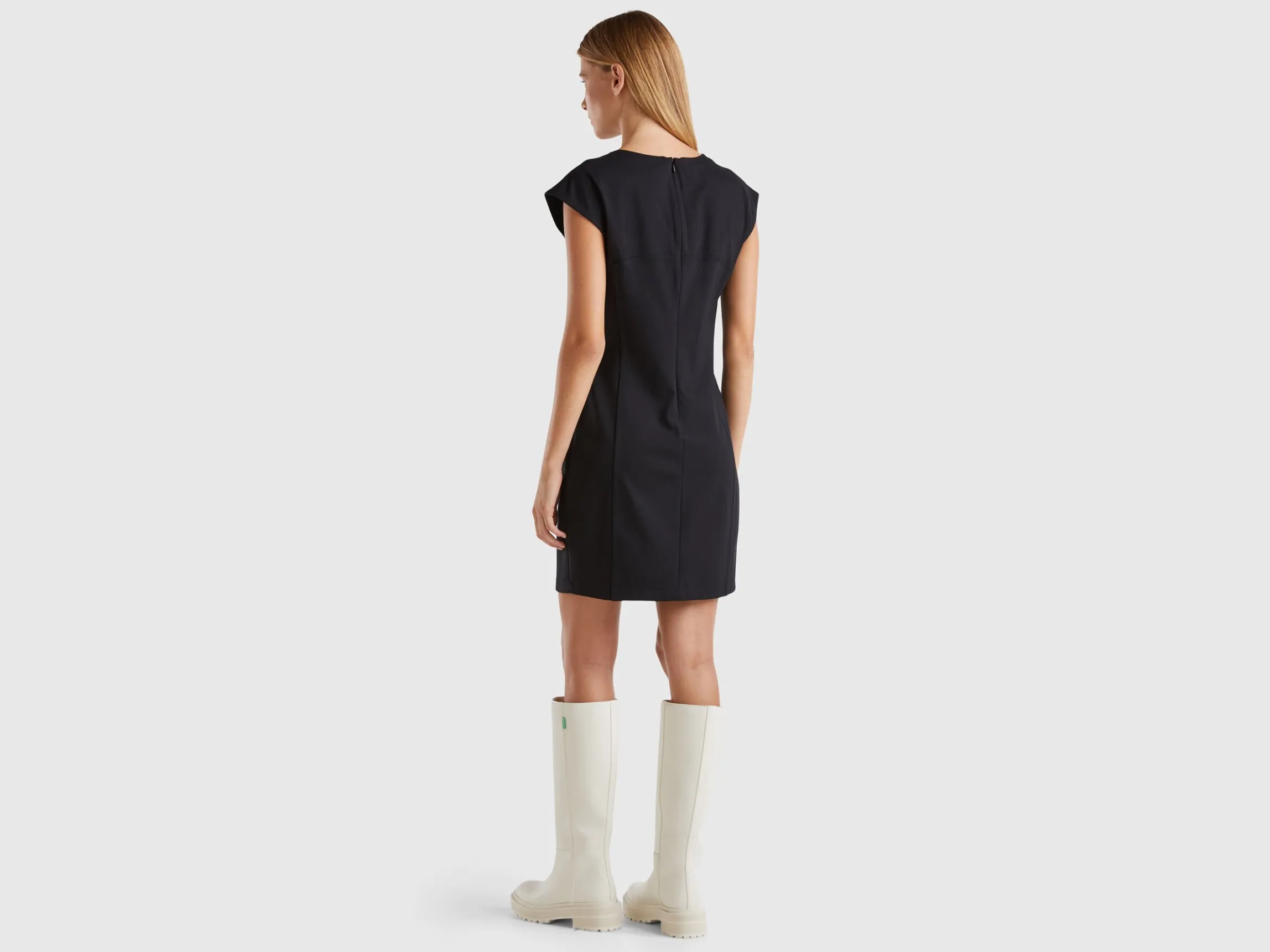 Slim fit dress in stretch viscose blend