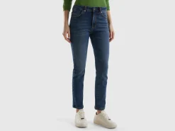 Slim fit high-waisted jeans