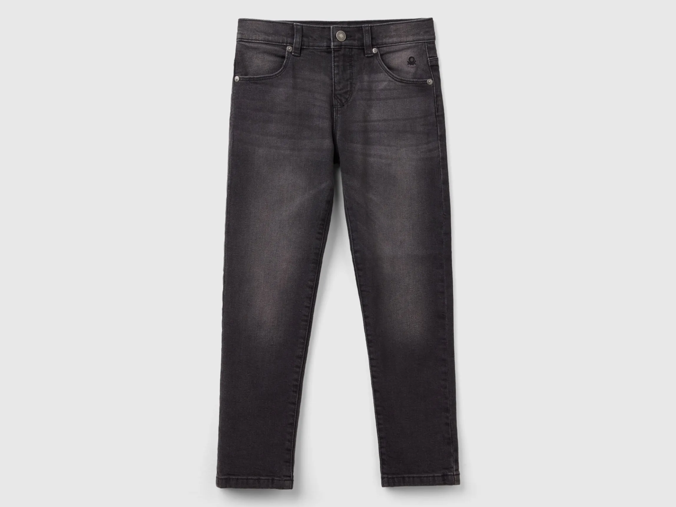 slim fit jeans