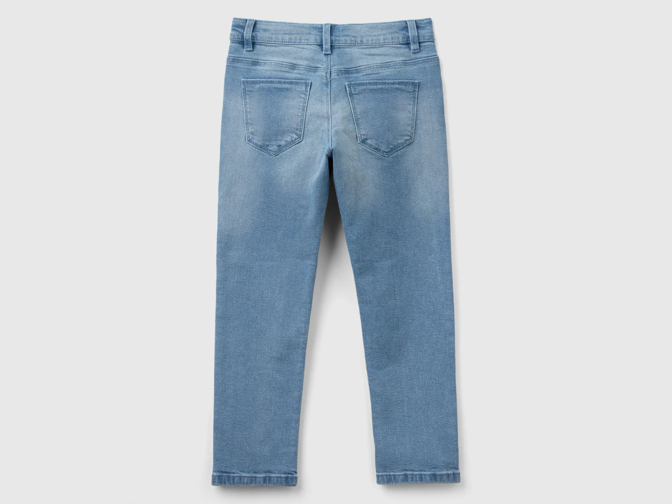 slim fit jeans