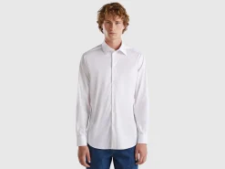 Slim fit shirt